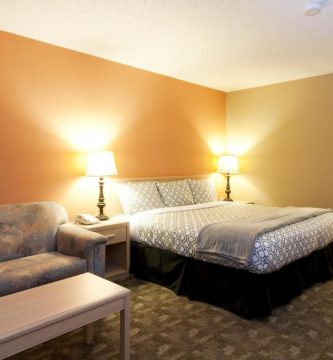 Bow River Inn 3